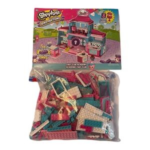 Shopkins Kinstructions Chef Club Academy Building Set Pink Teal Playset 37346